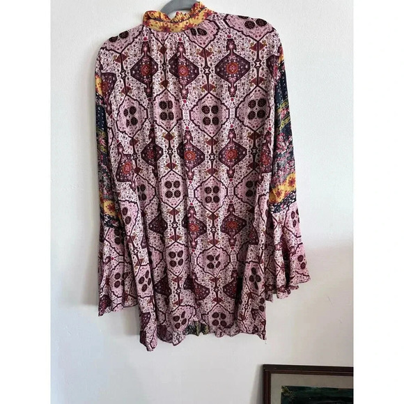 Umgee Daydream Believer Bell Sleeve Boho Paisley Blouse Top Size Large - Picture 3 of 7